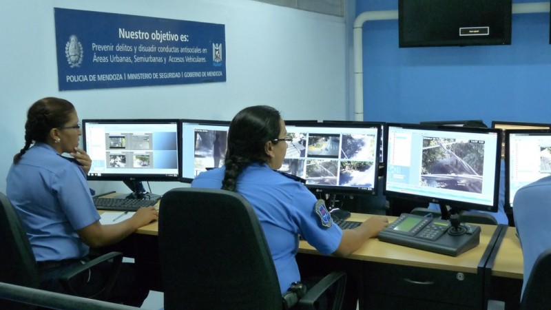 Desde la UNCUYO convocan a aspirantes para trabajar en el 911